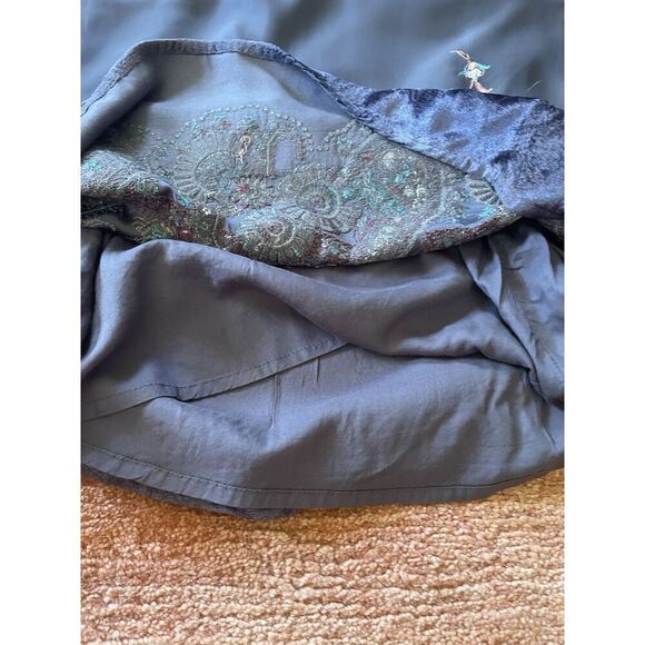 Sundance  Women’s 100 % CUPRO VELVET Boho embroidered Bell Sleeve Tunic XS - Picture 6 of 8